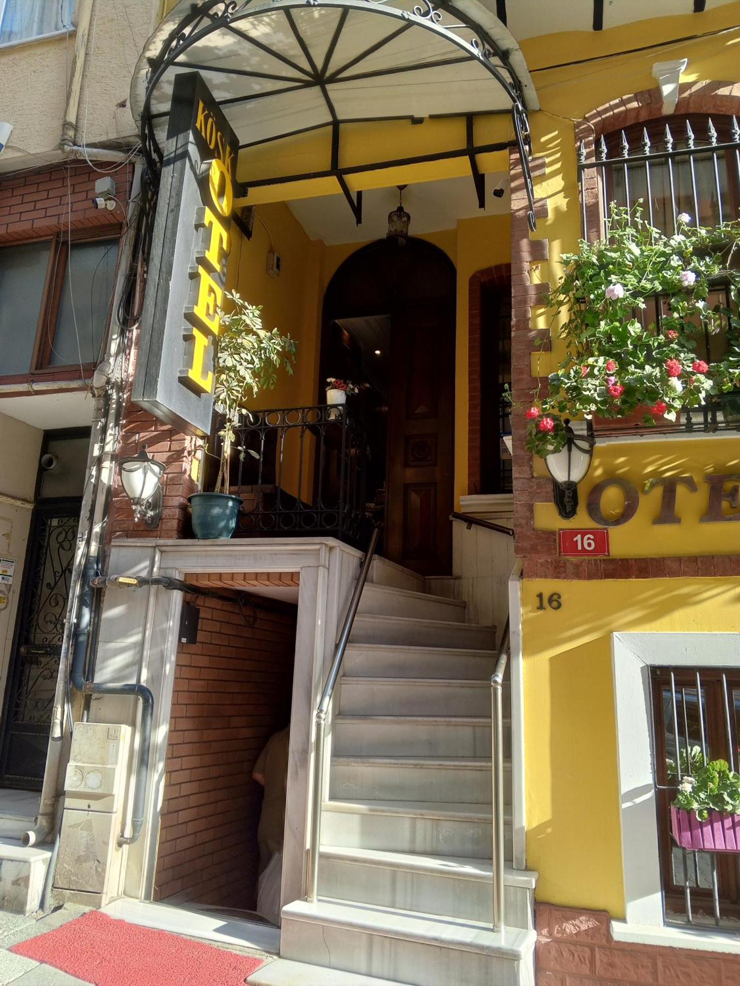 Kosk Hotel Kadikoy Estambul Exterior foto